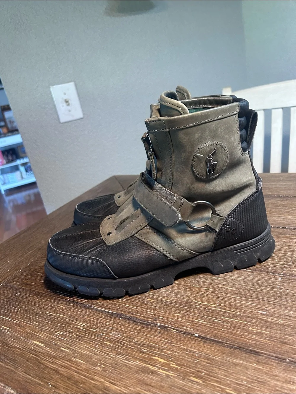 Polo Ralph Lauren conquest Hi III boot size 9d